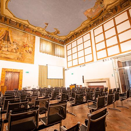 Palazzo Del Capitano Wellness E Relais Hotel San Quirico dʼOrcia Екстериор снимка