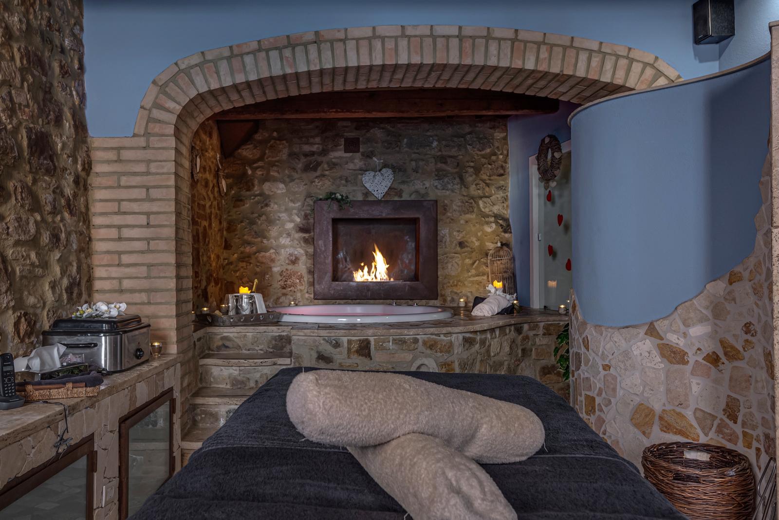 Palazzo Del Capitano Wellness E Relais Hotel San Quirico dʼOrcia Екстериор снимка