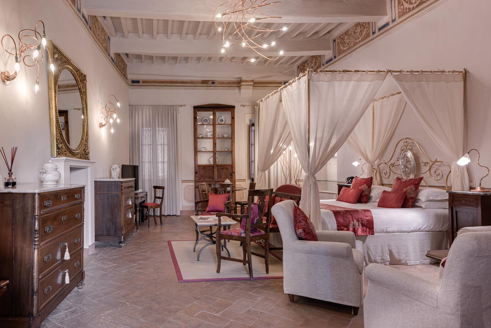 Palazzo Del Capitano Wellness E Relais Hotel San Quirico dʼOrcia Екстериор снимка